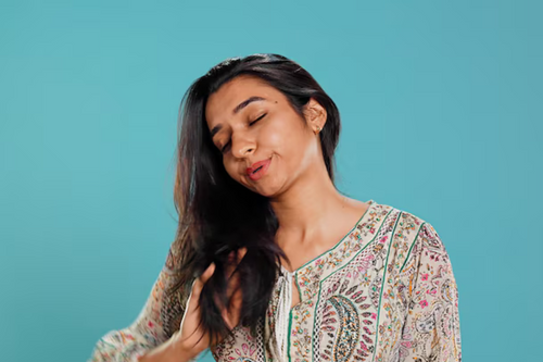 7 Signs Your Hair is Craving Oil (And What to Do About It)